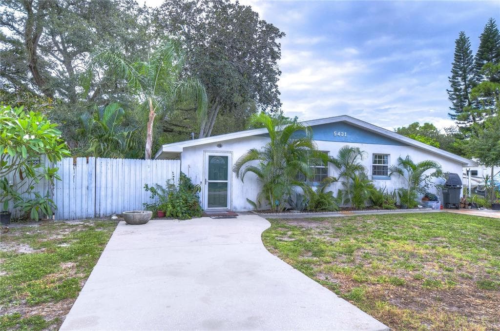 5431 70TH LANE N ST PETERSBURG, FL 33709