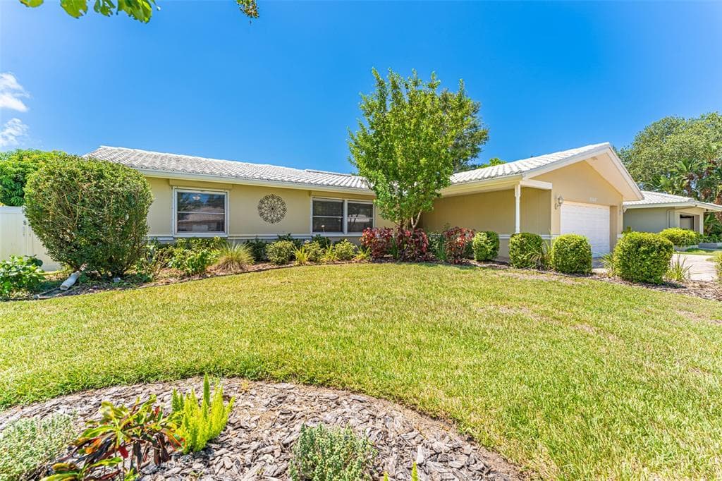 13940 JOYCE DRIVE LARGO, FL 33774