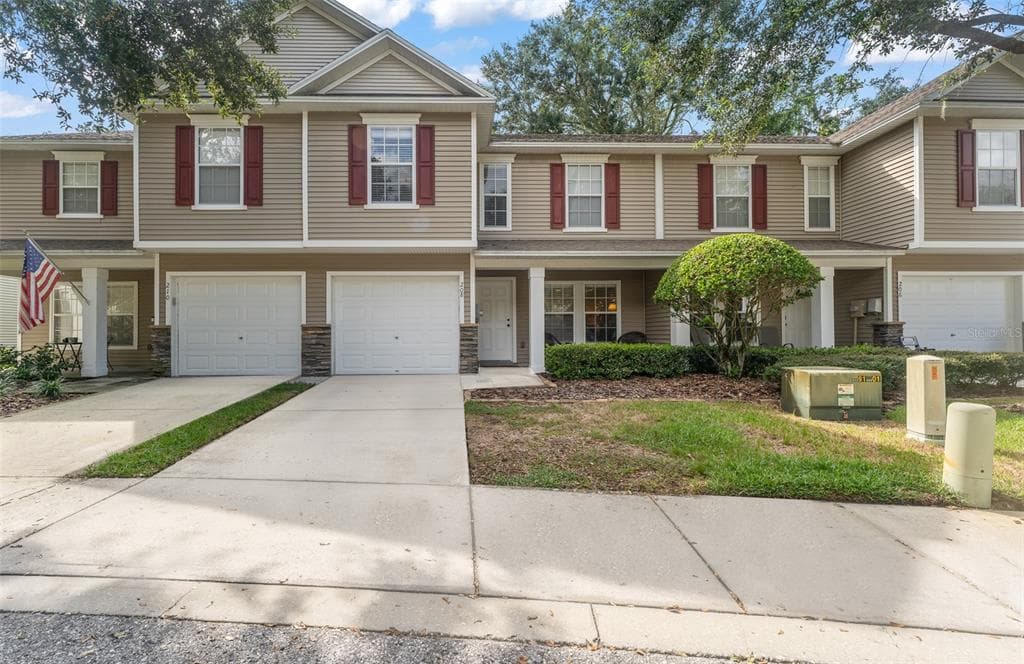 208 SAWTOOTH DRIVE VALRICO, FL 33594