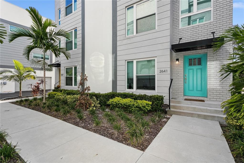 2641 1ST AVENUE N ST PETERSBURG, FL 33713