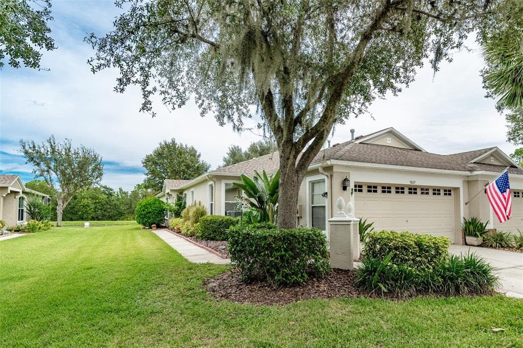 5827 PHOEBENEST DRIVE LITHIA, FL 33547