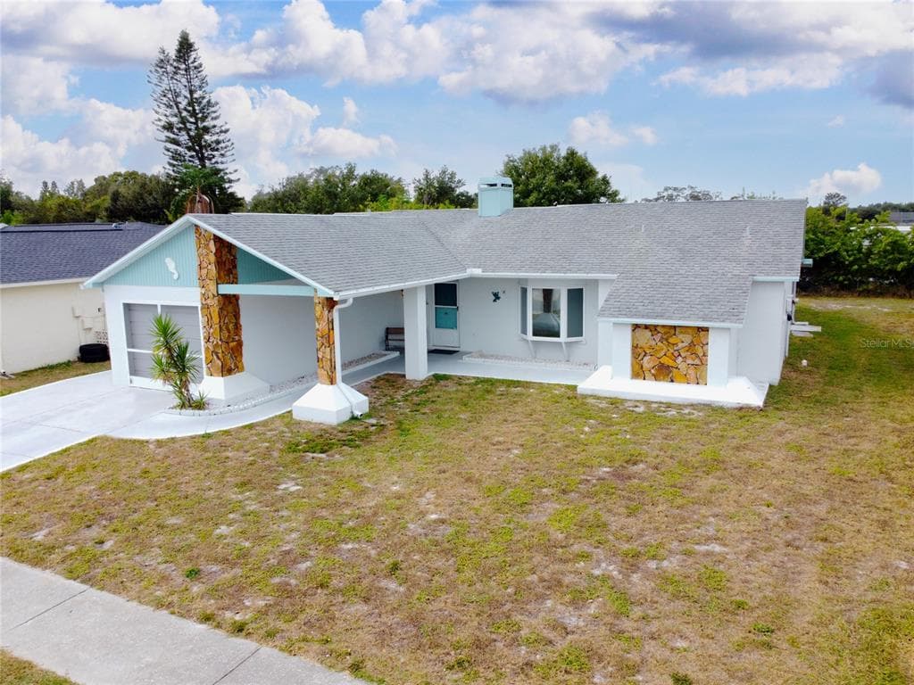 1311 JAMBALANA DRIVE HOLIDAY, FL 34691
