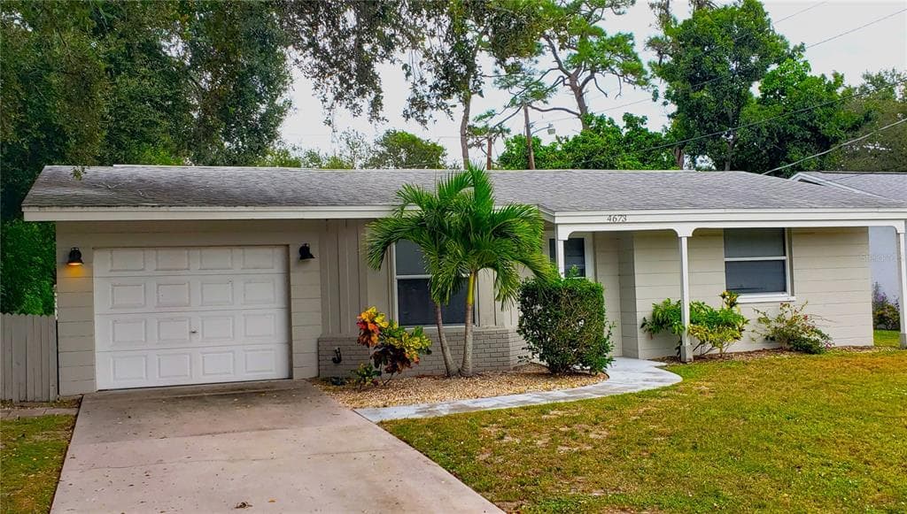4673 LINWOOD STREET SARASOTA, FL 34232