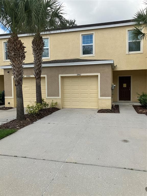9742 HOUND CHASE DRIVE GIBSONTON, FL 33534