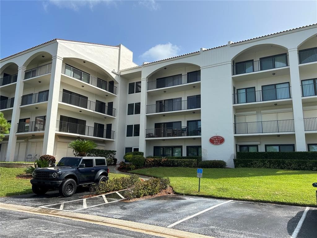 208 MARINER DRIVE UNIT 208