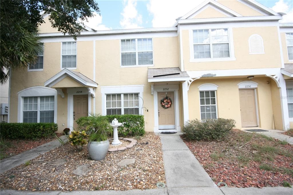 2252 LAKE WOODBERRY CIRCLE BRANDON, FL 33510