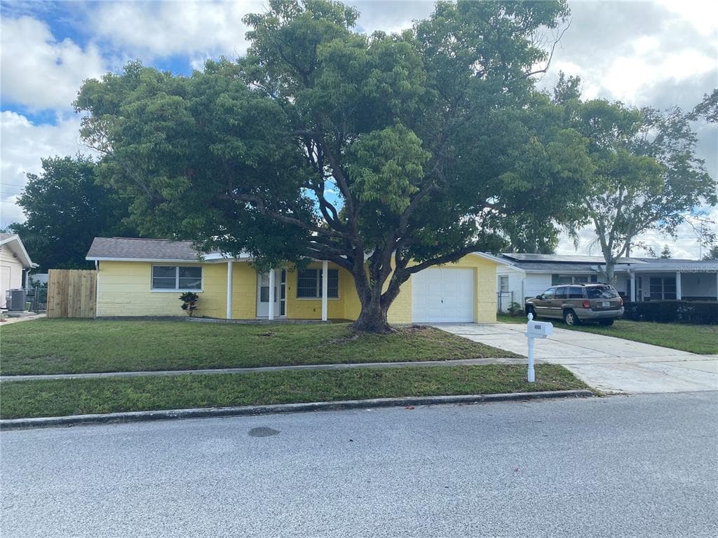 4900 DAPHNE STREET NEW PORT RICHEY, FL 34652