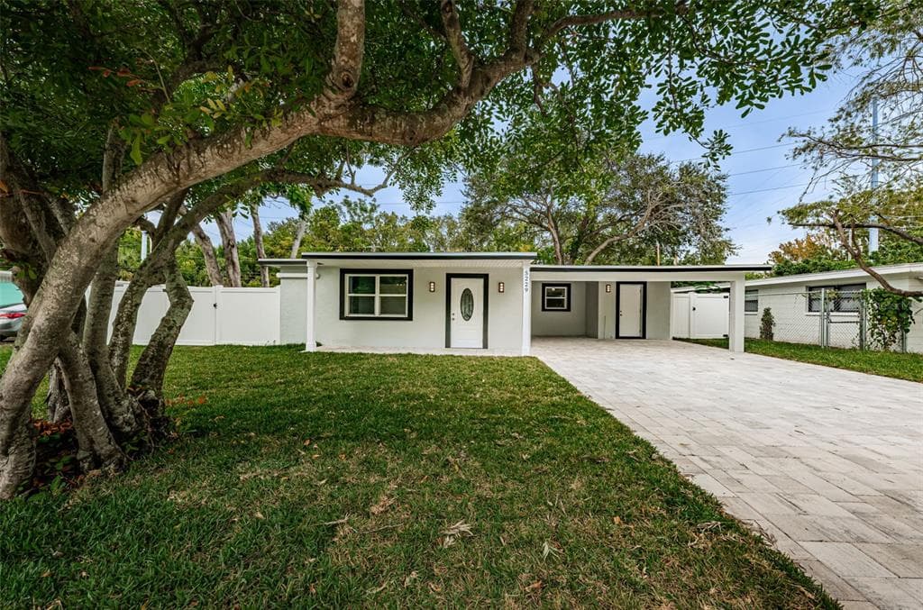 5229 58TH AVENUE N ST PETERSBURG, FL 33709