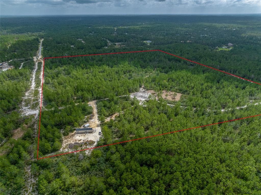 8572 N LINDHURST CIRCLE CITRUS SPRINGS, FL 34433