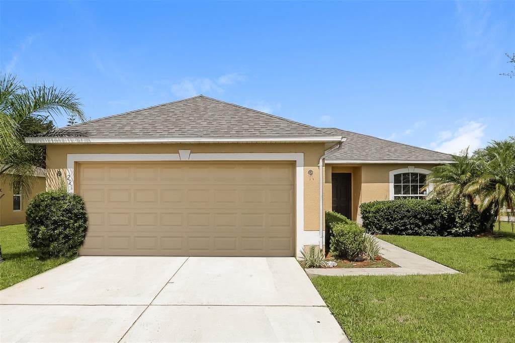 221 MCKAY BOULEVARD SANFORD, FL 32771