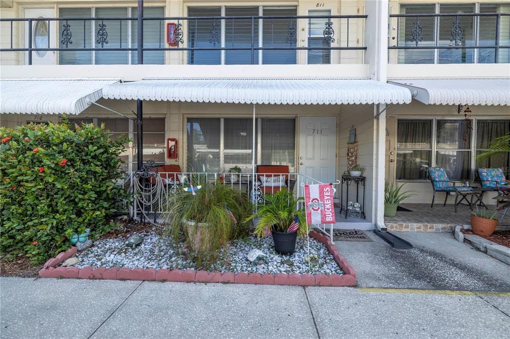 4144 56TH STREET N UNIT 711 KENNETH CITY, FL 33709