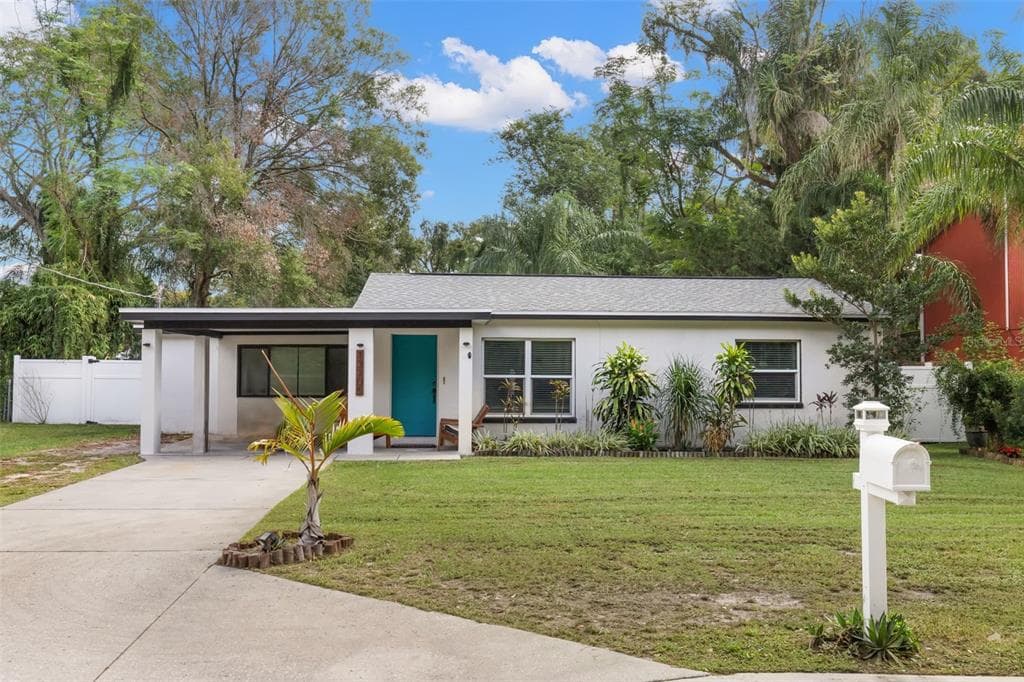 13305 N BOULEVARD TAMPA, FL 33612