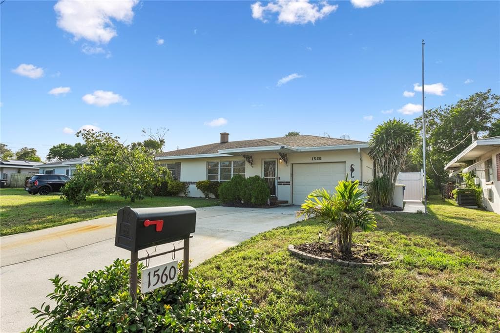 1560 S PRESCOTT AVENUE CLEARWATER, FL 33756