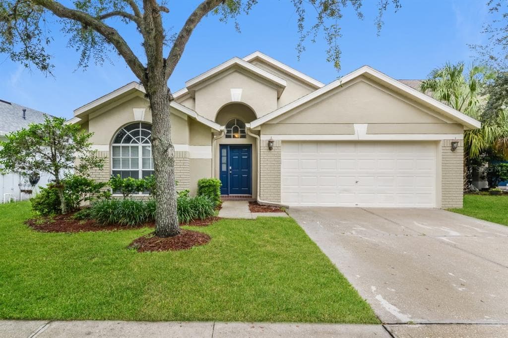 16320 BRIDGEGLADE LANE LITHIA, FL 33547