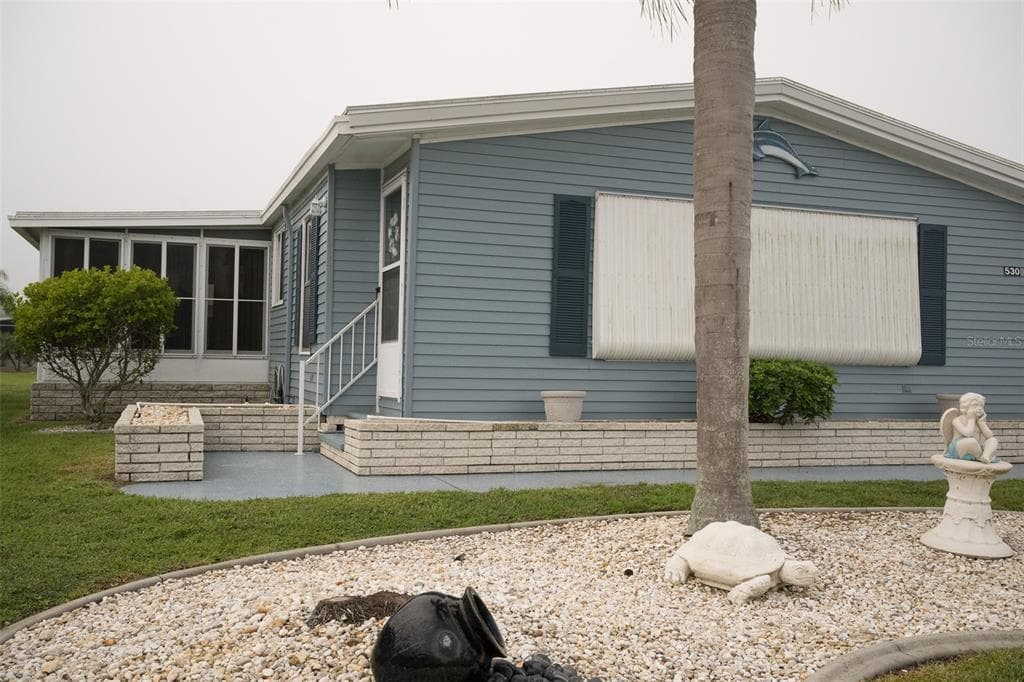 530 LA PLAYA CIRCLE NORTH PORT, FL 34287