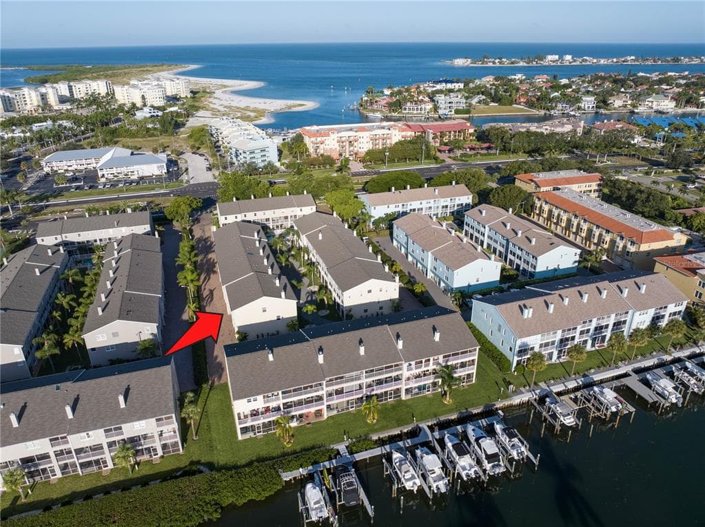 1109 PINELLAS BAYWAY S UNIT 207 TIERRA VERDE, FL 33715