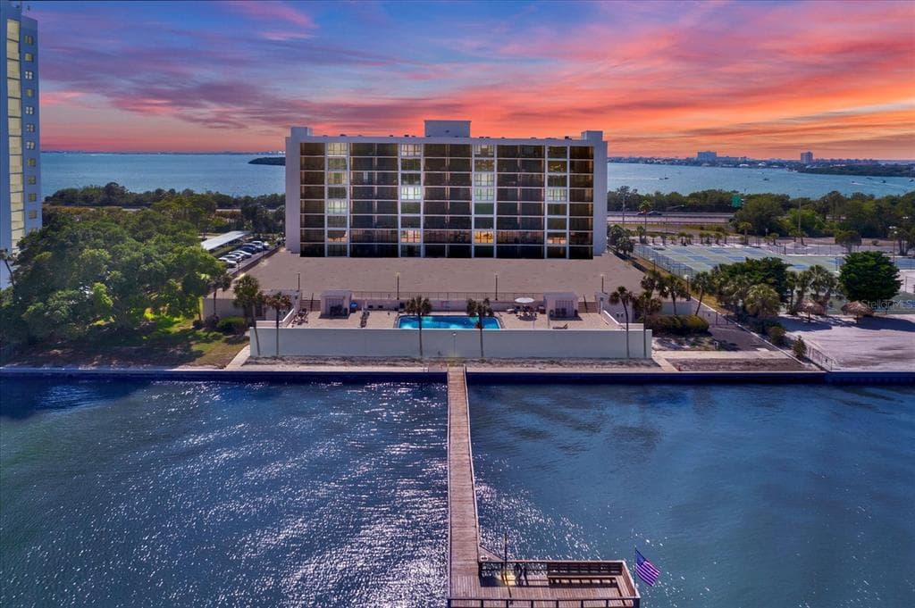 7100 SUNSHINE SKYWAY LANE S UNIT 508