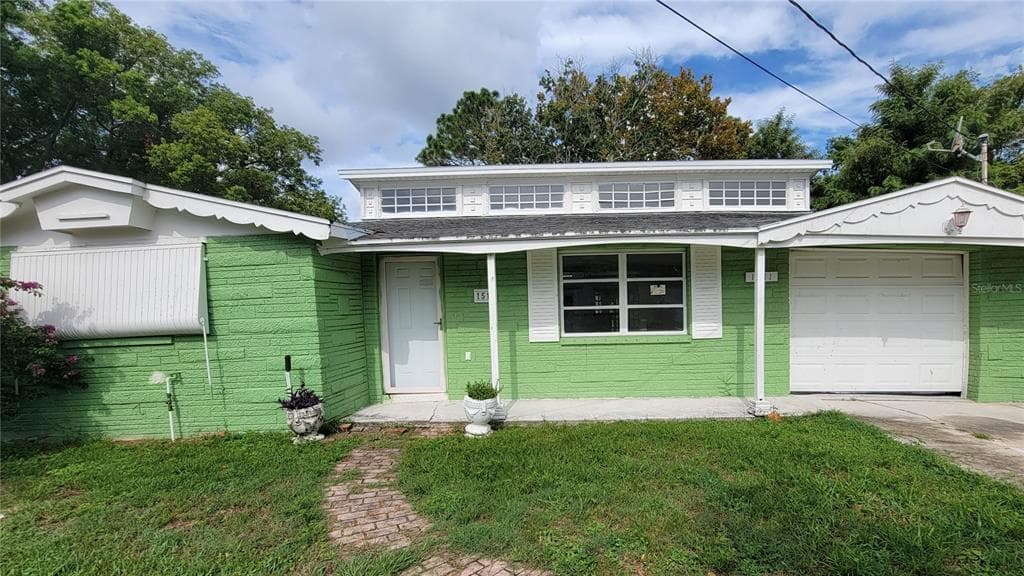 1511 ALAMEDA DRIVE HOLIDAY, FL 34690