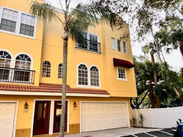 3310 LAS CAMPOS PLACE TAMPA, FL 33611