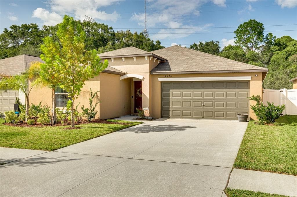 4946 WILD SENNA BOULEVARD TAMPA, FL 33619