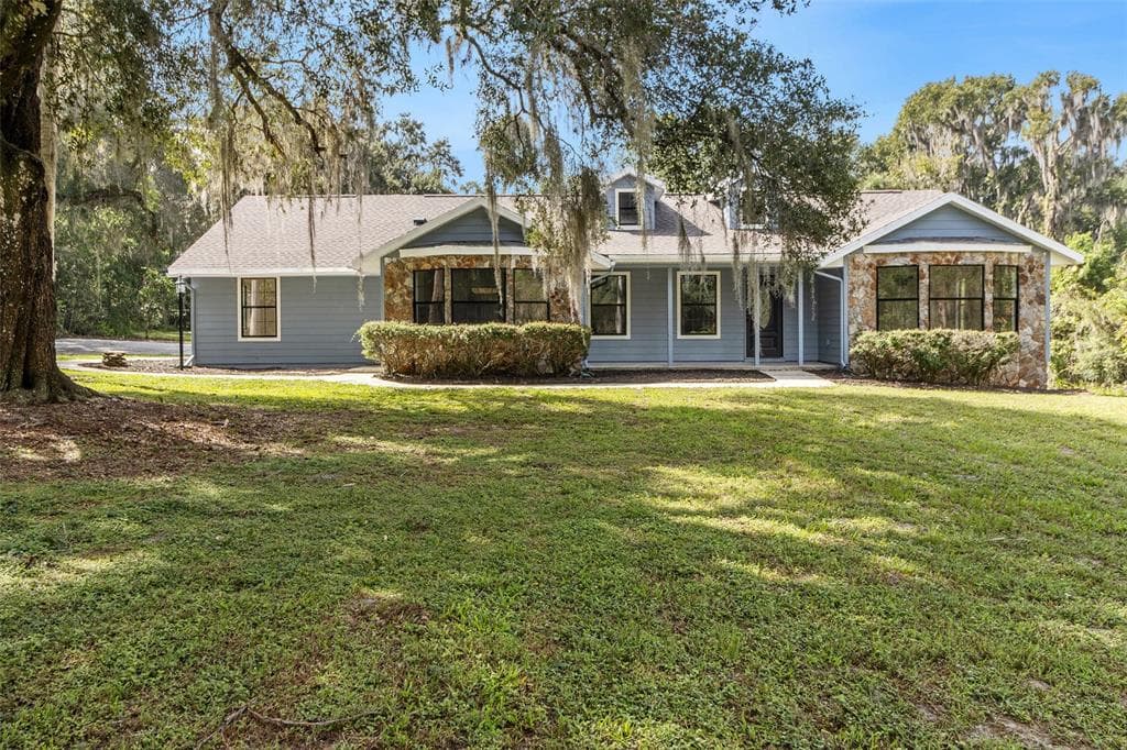 6820 TUSCAWILLA DRIVE LEESBURG, FL 34748