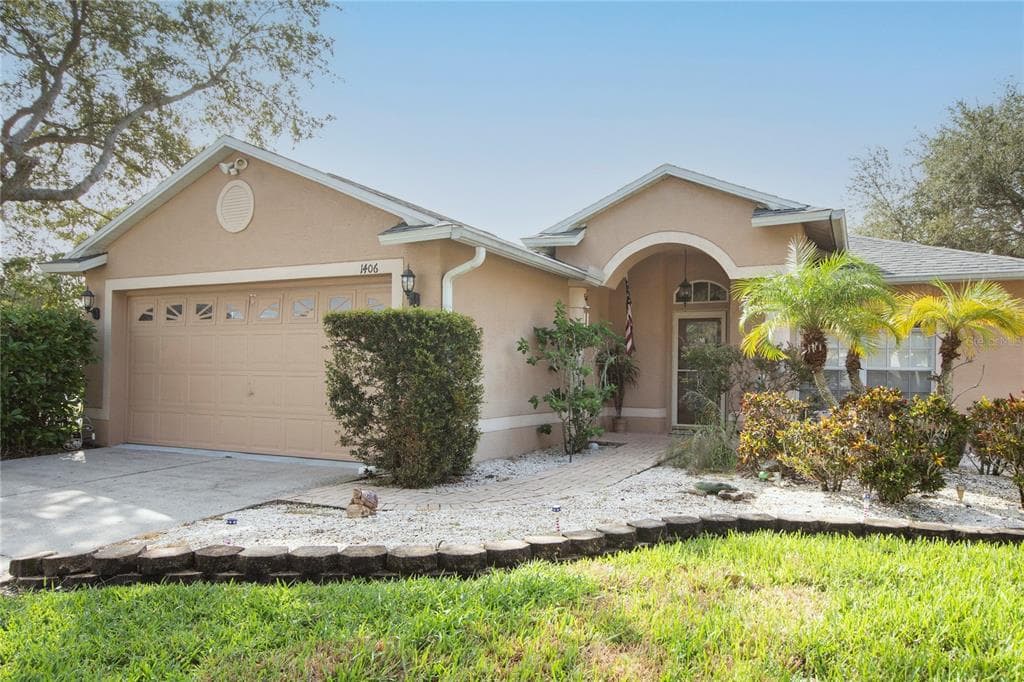 1406 WATERMILL CIRCLE TARPON SPRINGS, FL 34689