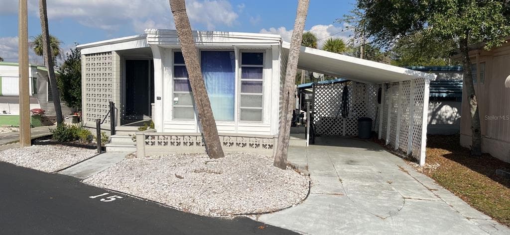 4851 W GANDY BOULEVARD UNIT B3L15 TAMPA, FL 33611