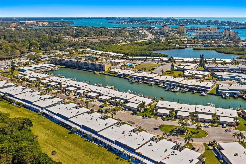 1 BOCA CIEGA POINT BOULEVARD UNIT 104 ST PETERSBURG, FL 33708