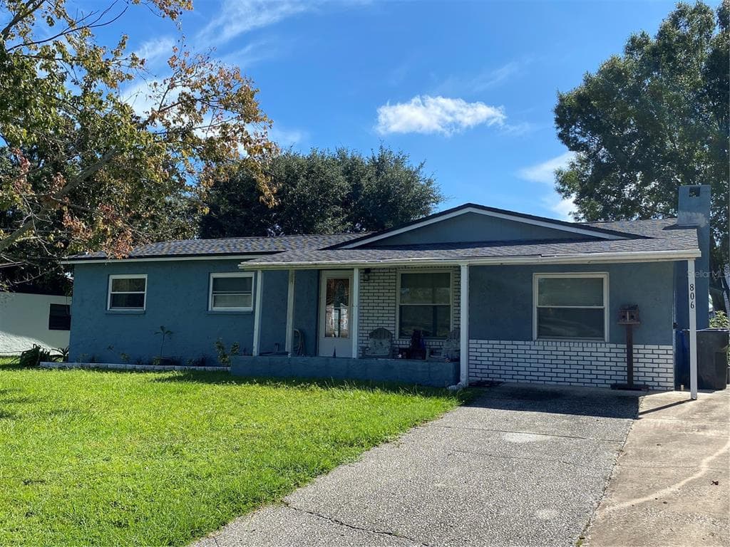 806 PAPAYA DRIVE TAMPA, FL 33619