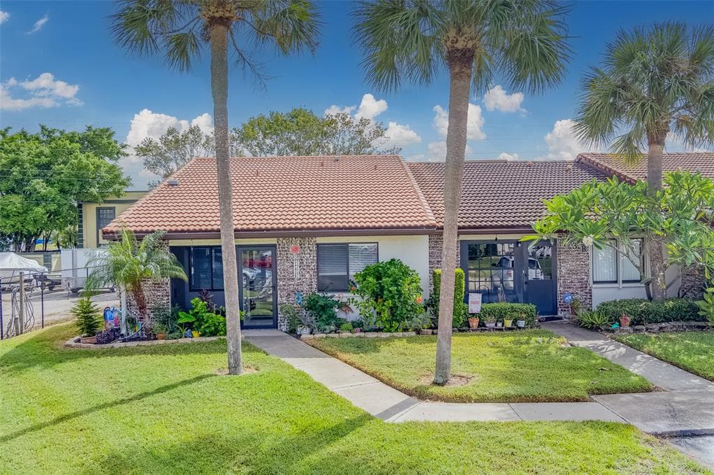 7360 ULMERTON ROAD UNIT 23A LARGO, FL 33771