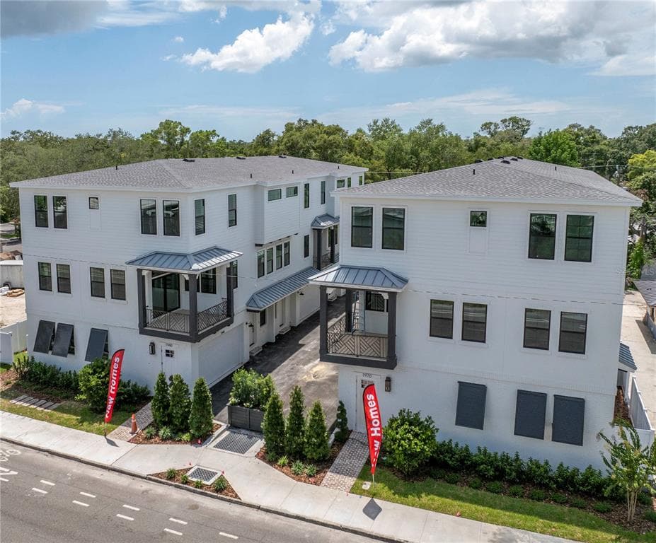 1970 DR MLK JR STREET N ST PETERSBURG, FL 33704
