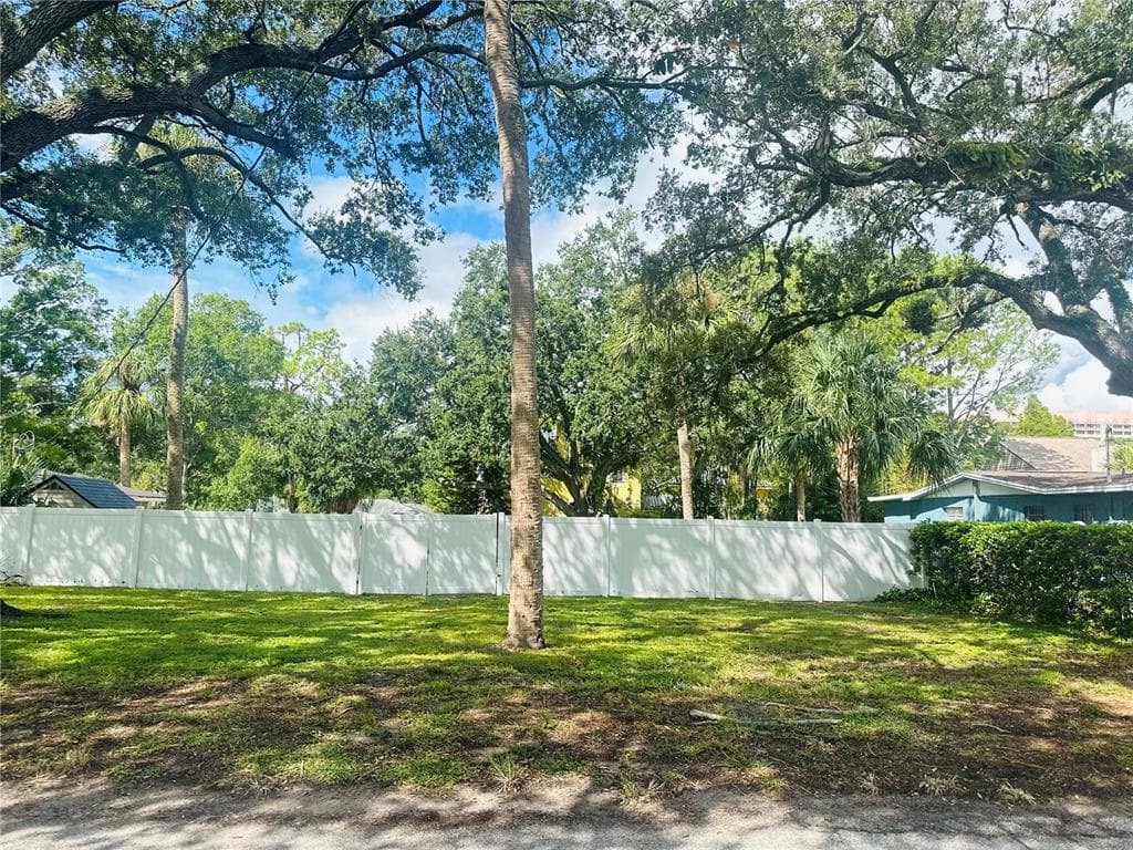 306 N HESPERIDES STREET TAMPA, FL 33609