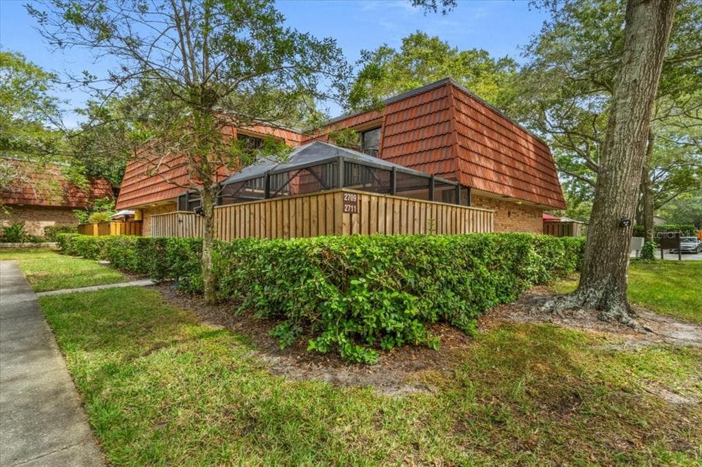 2709 3RD COURT PALM HARBOR, FL 34684