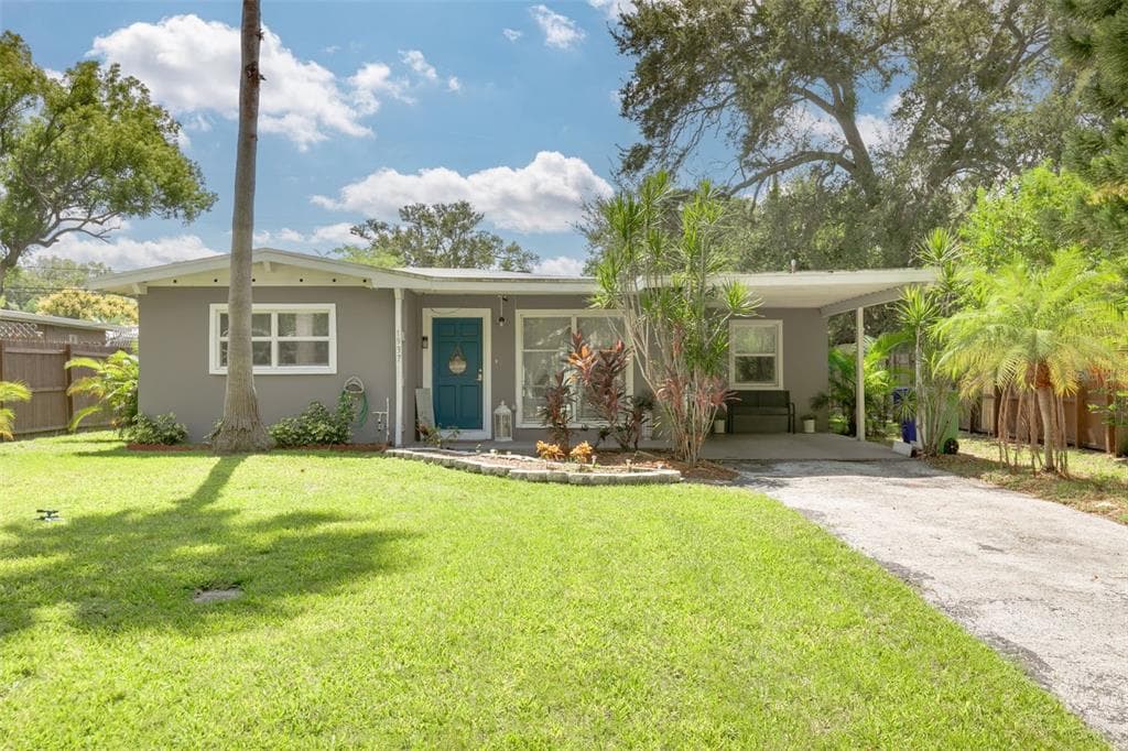 1937 PINEHURST DRIVE CLEARWATER, FL 33763