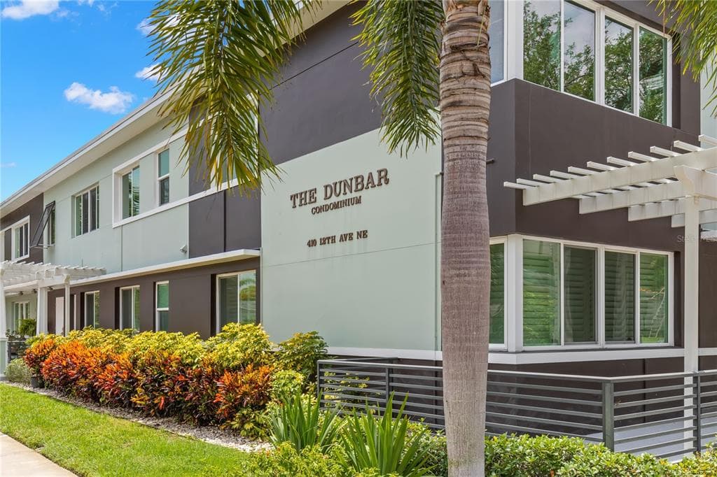 410 12TH AVENUE NE ST PETERSBURG, FL 33701