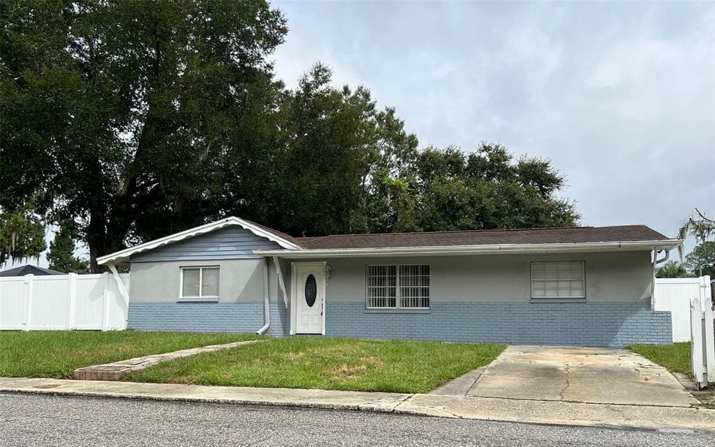 4926 BILLY DIRECT LANE LUTZ, FL 33559