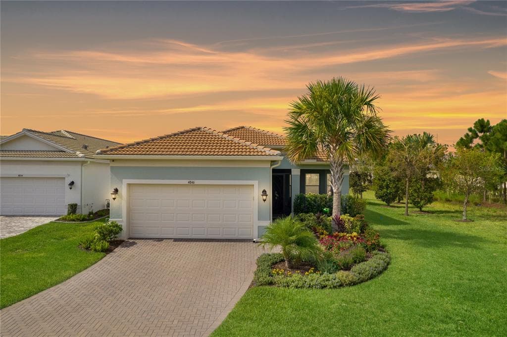 4846 SEVILLA SHORES DRIVE WIMAUMA, FL 33598