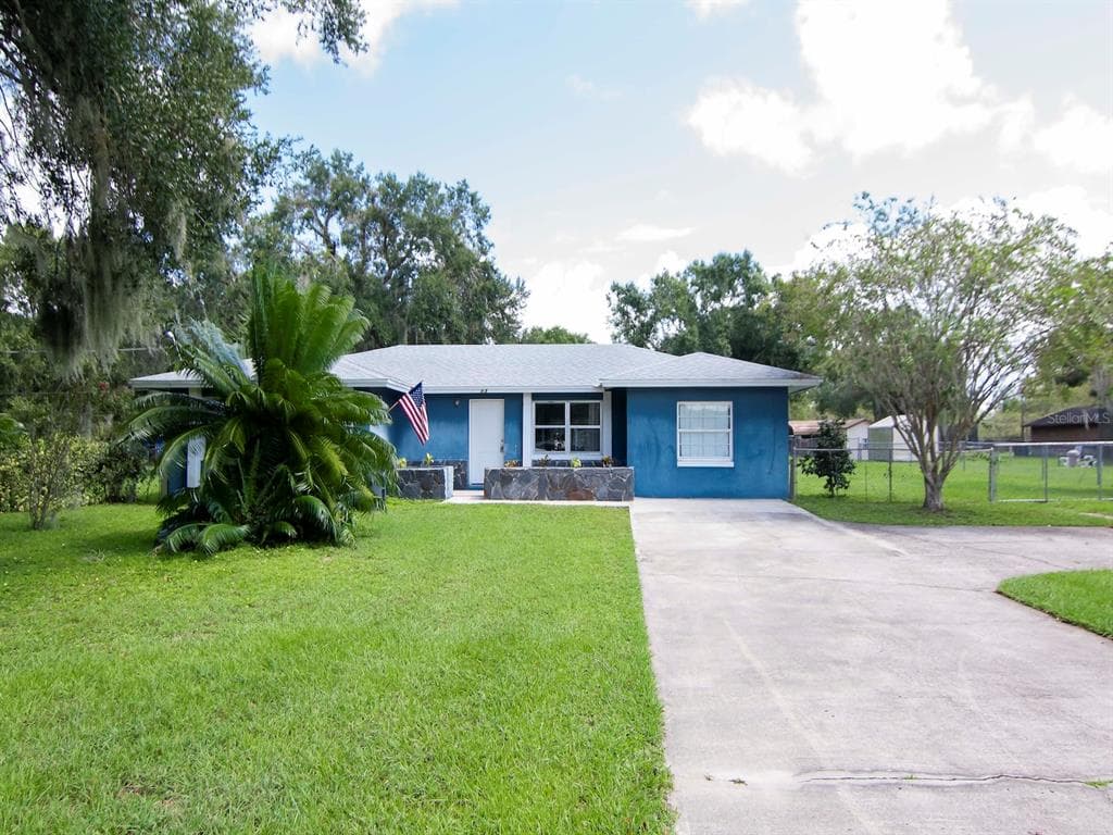 13 MAYS ROAD WINTER HAVEN, FL 33880