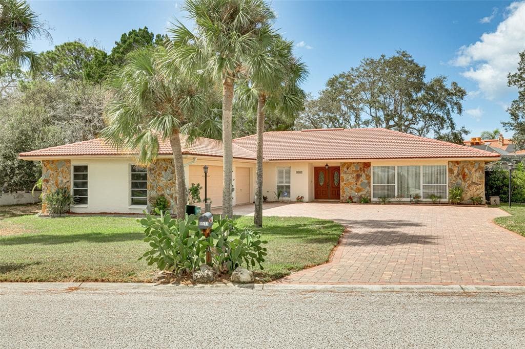 5517 GRIDLEY LANE NEW PORT RICHEY, FL 34652