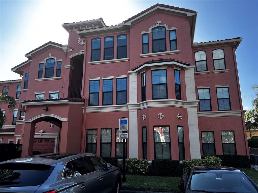2705 VIA MURANO UNIT 129 CLEARWATER, FL 33764