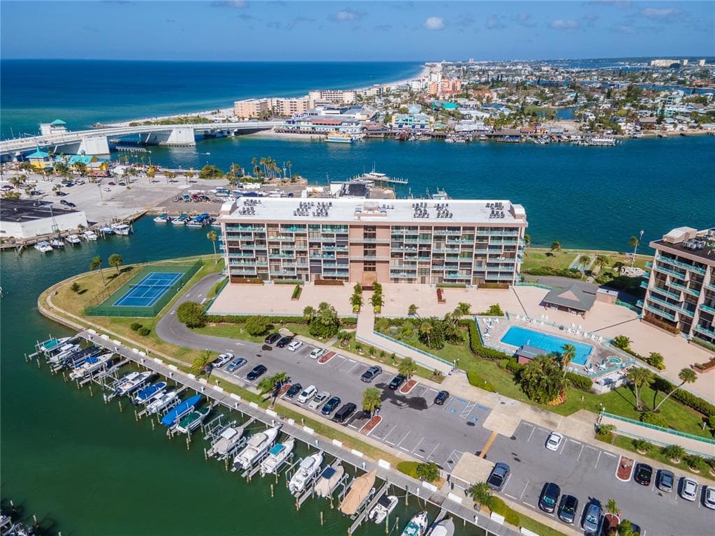 1 KEY CAPRI UNIT 613W