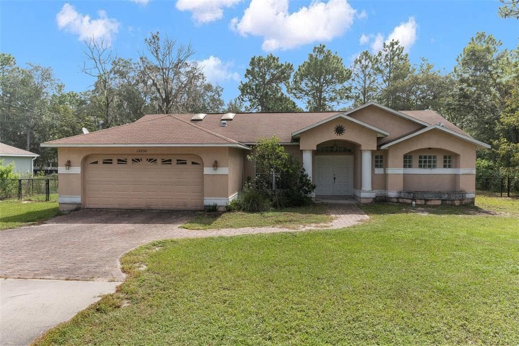 12050 PINE WARBLER AVENUE BROOKSVILLE, FL 34614