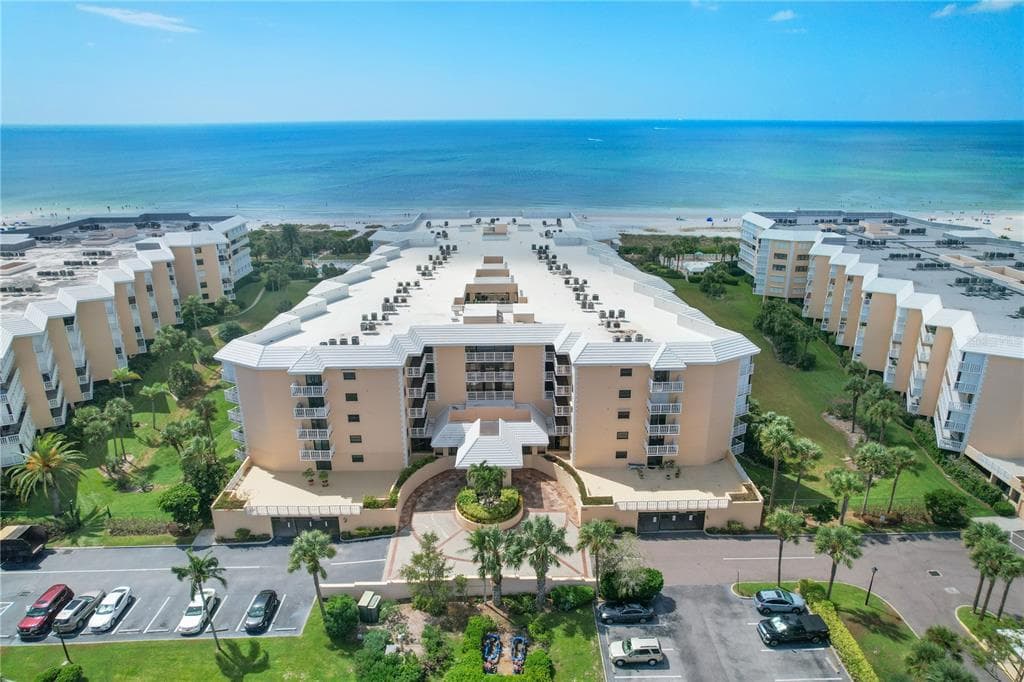 6600 SUNSET WAY UNIT 307