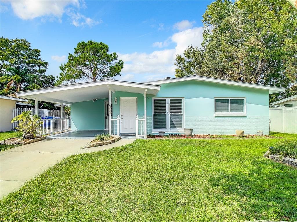 404 MANOR BOULEVARD PALM HARBOR, FL 34683