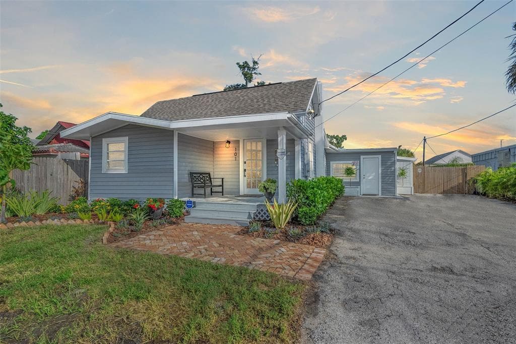 101 W IDA STREET TAMPA, FL 33603