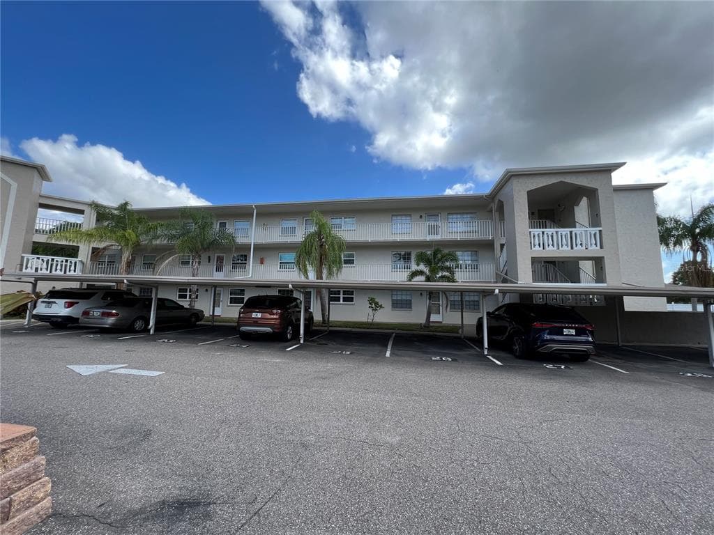 952 VIRGINIA STREET UNIT 309 DUNEDIN, FL 34698