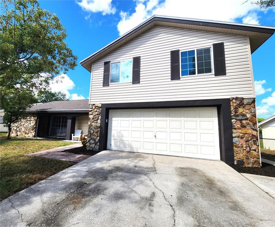 12507 STAGECOACH LANE HUDSON, FL 34667
