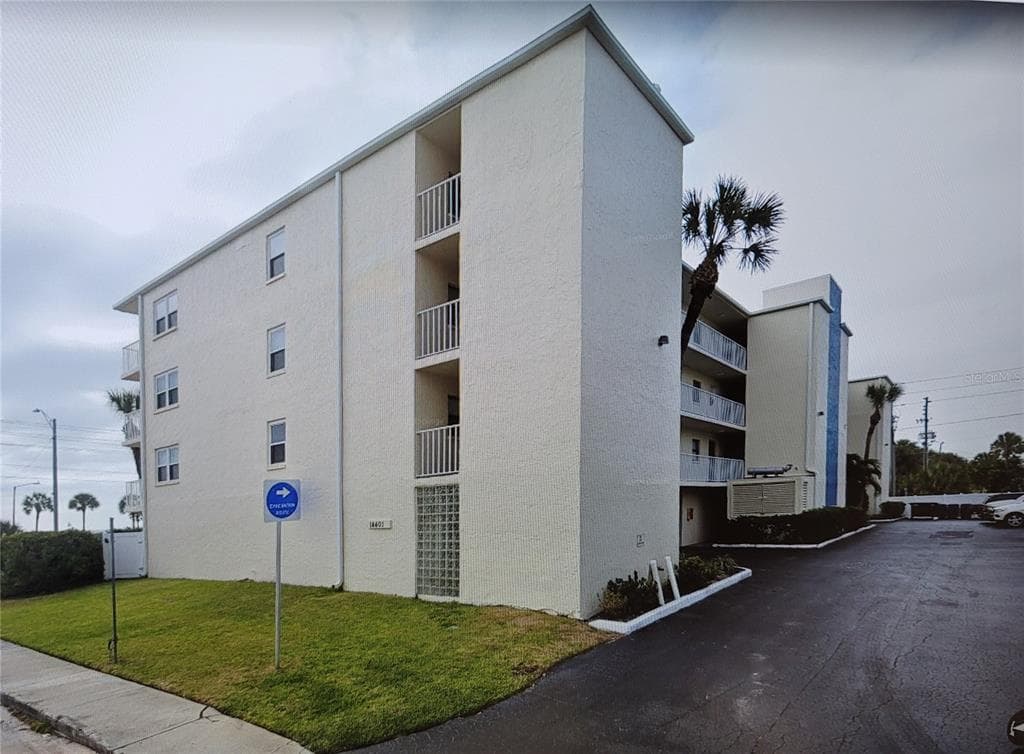 14401 GULF BOULEVARD UNIT 201 MADEIRA BEACH, FL 33708