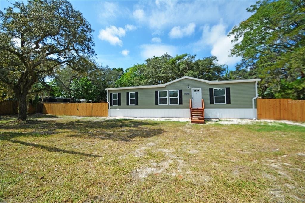 15525 MADELINE DRIVE HUDSON, FL 34667