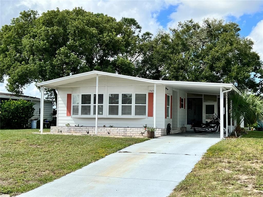 15621 BROOKRIDGE BOULEVARD BROOKSVILLE, FL 34613